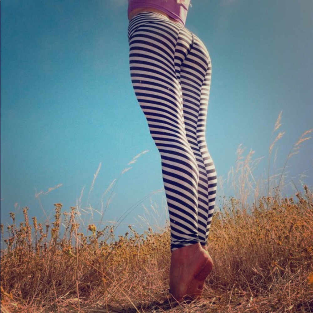 Teeki Balanced Traveler Hot Pant